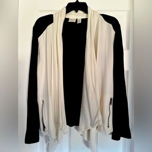 CHICO’S Zenergy Jacket /Black & White